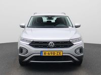 Occasion VW T-Roc Life 110 PK (80 kW) 2023 Grijs SUV