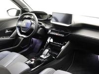 tweedehands Peugeot e-208 EV GT 50 kWh | Achteruitrijcamera | Keyless start | Keyless entry | 17" lichtmetalen velgen | Navigatie | Full Led | Parkeersensoren voor en achter