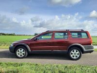 tweedehands Volvo XC70 2.5 T Comfort Line Nieuwe distributie?