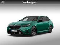 Nieuw BMW M5 727 PK (534 kW) 2026 M isle of man green metallic (groen metallic) Stationwagen