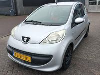 Occasion Peugeot 107 68 PK (50 kW) 2008 Grijs (metallic) Hatchback