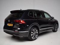 tweedehands VW Tiguan Allspace 2.0 TSI 4Motion 190PK R-LINE 7persoons. PANORAMADAK / VIRTUAL / CAMERA / TREKHAAK / 20INCH