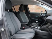 tweedehands Peugeot 208 1.2 PureTech 100pk Allure Pack | App Connect | Climate | Cruise | Voorstoelen Verwarmd | Keyless | Camera | PDC
