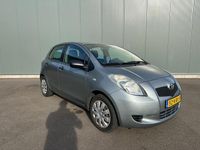 Occasion Toyota Yaris Cool 87 PK (63 kW) 2009 Grijs (metallic) Hatchback