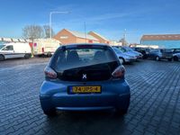 tweedehands Toyota Aygo 1.0-12V Comfort Airco Nieuwe apk