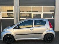 Occasion Peugeot 107 68 PK (50 kW) 2007 Grijs Hatchback