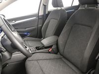 tweedehands VW Golf VIII Variant Life 1.0 TSI 110pk Achteruitrijcamera, Stoelverwarming, Adaptive cruise control, DAB, Airco, Parkeersensoren, LED verlichting, App connect, Bluetooth, Radio, Keyless start