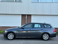 tweedehands BMW 318 3-SERIE Touring i Business Line /CRUISE/LEER/NAVI/PDC V+A/RIJDTGOED!/