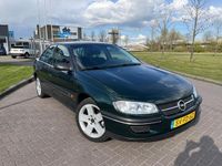 tweedehands Opel Omega 2.0i-16V Sport