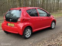 Occasion Toyota Aygo 68 PK (50 kW) 2007 Rood Hatchback
