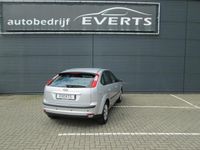 tweedehands Ford Focus 1.6-16V Trend Automaat Apk tot 28-04-2025 deze 5 deurs zeer mooie auto nu leuke meeneem prijs