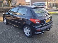Occasion Peugeot 206 75 PK (55 kW) 2010 Zwart Hatchback