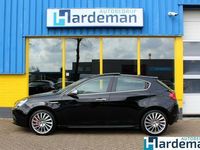 tweedehands Alfa Romeo Giulietta 1.4 T Distinctive Xenon Pano Leder