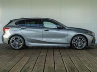tweedehands BMW 118 1-SERIE i Executive / Model M Sport / Achteruitrijcamera / Elektrisch verwarmde voorstoelen / Lichtpakket /