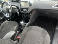 tweedehands Peugeot 208 1.6 BlueHDi 100PK MAT GRIJS!! NAVI+AFN TREKHAAK