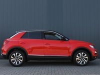 tweedehands VW T-Roc 1.5 TSI Style Business I AUTOMAAT I NAVI I APPLE-C