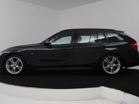 Occasion BMW 330 Executive 252 PK (185 kW) 2019 Zwart Stationwagen