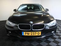 tweedehands BMW 318 318 Touring d High Executive | Leder | Navi |