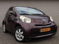 tweedehands Toyota iQ 1.0 VVT-i 68pk