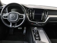 tweedehands Volvo XC60 2.0 T8 Twin Engine AWD R-Design 408 pk Automaat | Panorama Dak | Leder | Navigtie