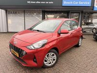 Occasion Hyundai i10 Comfort 67 PK (49 kW) 2022 Rood Hatchback
