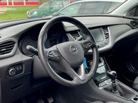 tweedehands Opel Grandland X BWJ 2020 /1.2 Turbo 131PK Business + / Clima / Trekhaak / Navi / Cruise / Carply Privacy glass /