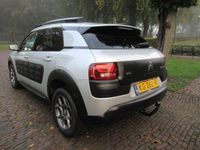 tweedehands Citroën C4 Cactus 1.2 PureTech Shine Automaat Ecc Cruisecontrol Navigatie Achteruitrijcamera Panoramadak Pdc LM Velgen Trekhaak