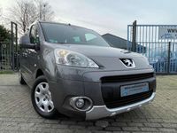 tweedehands Peugeot Partner Tepee 1.6 VTi XT A-C Elek Pakket Pdc Trekhaak Pano