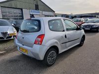 tweedehands Renault Twingo 1.2 Acces Bj:2010