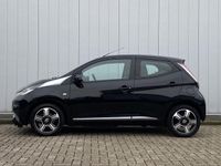 tweedehands Toyota Aygo 1.0 VVT-i X-Clusiv NL Auto Keyless Navi Trekhaak Cruise Climate Control