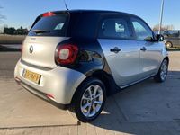 tweedehands Smart ForFour 1.0 Pure / Centr. Deurvergrendeling / Elek. Spiegels / Cruise / 15''LMV / Radio / Bluetooth / Airco /