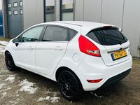 Occasion Ford Fiesta Ghia 97 PK (71 kW) 2010 Wit Hatchback
