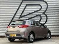 Occasion Toyota Auris Hybrid 136 PK (100 kW) 2013 Bruin Hatchback