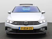 tweedehands VW Passat Variant 1.5 TSI R-Line Business + Navi / Clima / Panoramadak