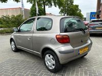 tweedehands Toyota Yaris 1.0 VVT-i Terra /STUURBEKRAHTIGING/KOOPJE/APK/06-2024!/