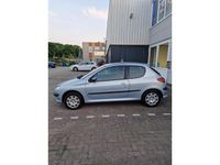 tweedehands Peugeot 206 1.4 16V 3DRS NAP/AIRCO/NETTE STAAT