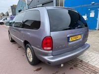 tweedehands Chrysler Town & Country & 3.8i V6 Automaat APK 4-2025 - grijs kenteken met LPG Leder interieur, airco, etc.