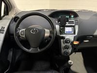 Occasion Toyota Yaris Executive 89 PK (65 kW) 2008 Grijs Hatchback