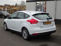 tweedehands Ford Focus 1.0 Trend Airco, navigatie, cruise controle, parkeersensoren, enz.