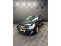 Occasion Hyundai i30 Dynamiq 109 PK (80 kW) 2008 Zwart Hatchback