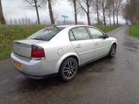 tweedehands Opel Vectra 2.2-16V V-line