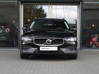 tweedehands Volvo V60 B4 Mild Hybrid GT Core | Nieuw model | Driver Assist | Park Assist | 18" | Trekhaak | All Season | Getint Glas