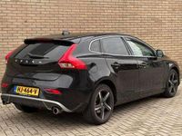 Occasion Volvo V40 R-Design 120 PK (88 kW) 2015 Zwart Hatchback