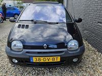 tweedehands Renault Twingo 1.2 Comfort **PANO-APK-ELEKTR.PAKKET**