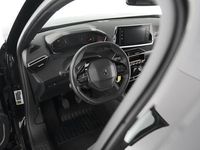 tweedehands Peugeot 2008 PureTech 100 Allure Navigatie Parkeersensoren Climate Control Apple Carplay