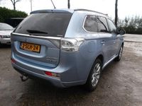 tweedehands Mitsubishi Outlander 2.0 PHEV Instyle airco navigatie