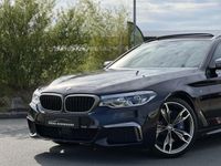 tweedehands BMW M550 5-SERIE Touring d xDrive Panoramadak|4-wielbesturing|keyless|Head-Up|Camera|Trekhaak|DAB+