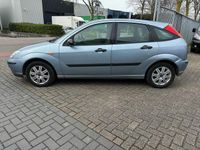 tweedehands Ford Focus 1.6-16V Futura