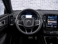 tweedehands Volvo XC40 1.5 T4 Recharge R-Design | Nubuck | Stoel & Stuurverwarming | Adaptive Cruise Control | Apple CarPlay | Parkeercamera | Pilot Assist |