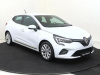 Occasion Renault Clio V Intens 140 PK (102 kW) 2022 Wit Hatchback
